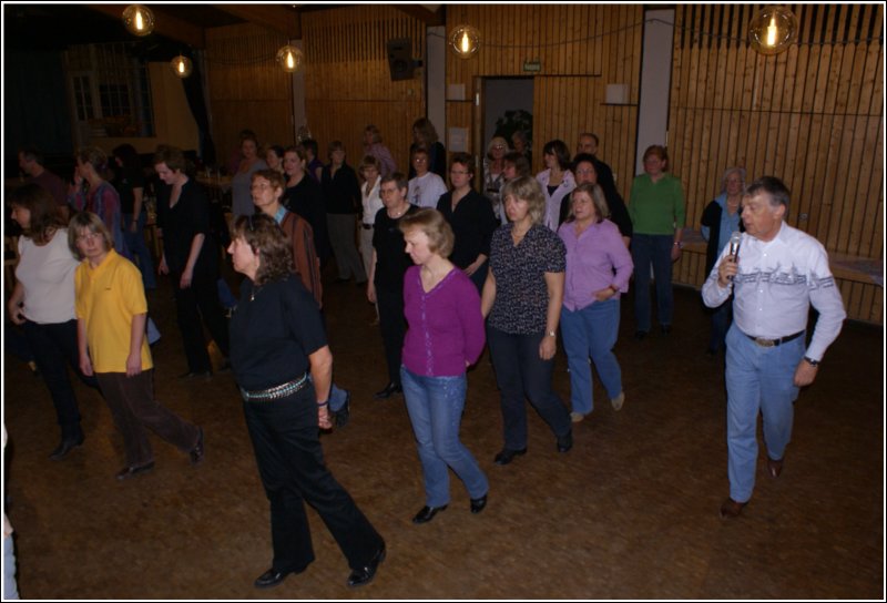 Benefiz Line Dance Marathon Get In Line