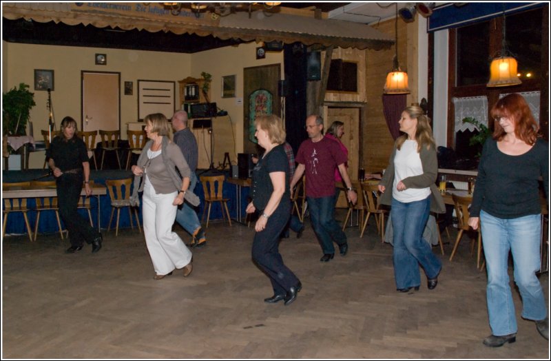 Benefiz Line Dance Marathon LADs