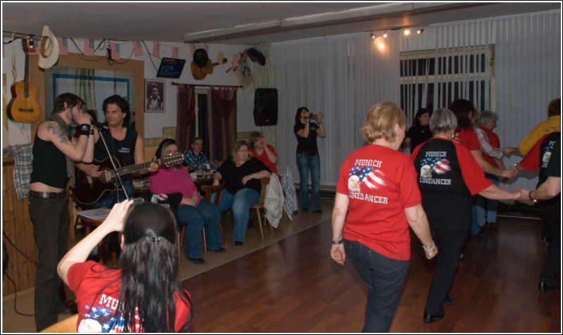 Benefiz Line Dance Marathon Munich Line Dancer